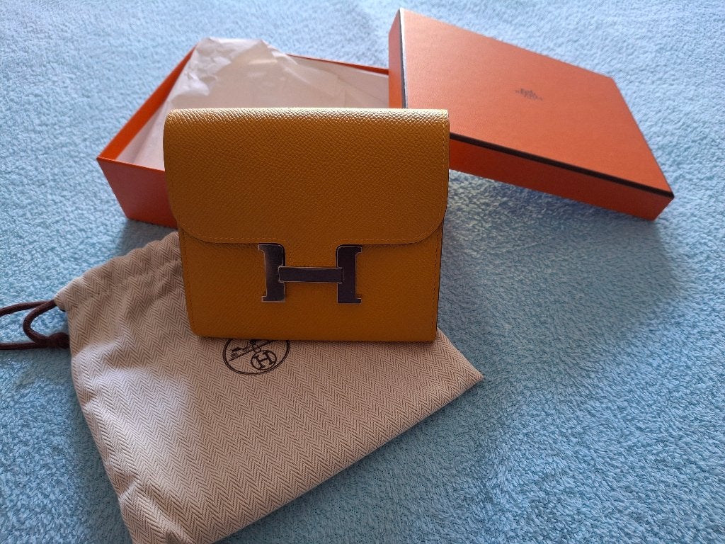 Hermès Portefeuille, Neuf, Autres marques, Cuir, Jaune