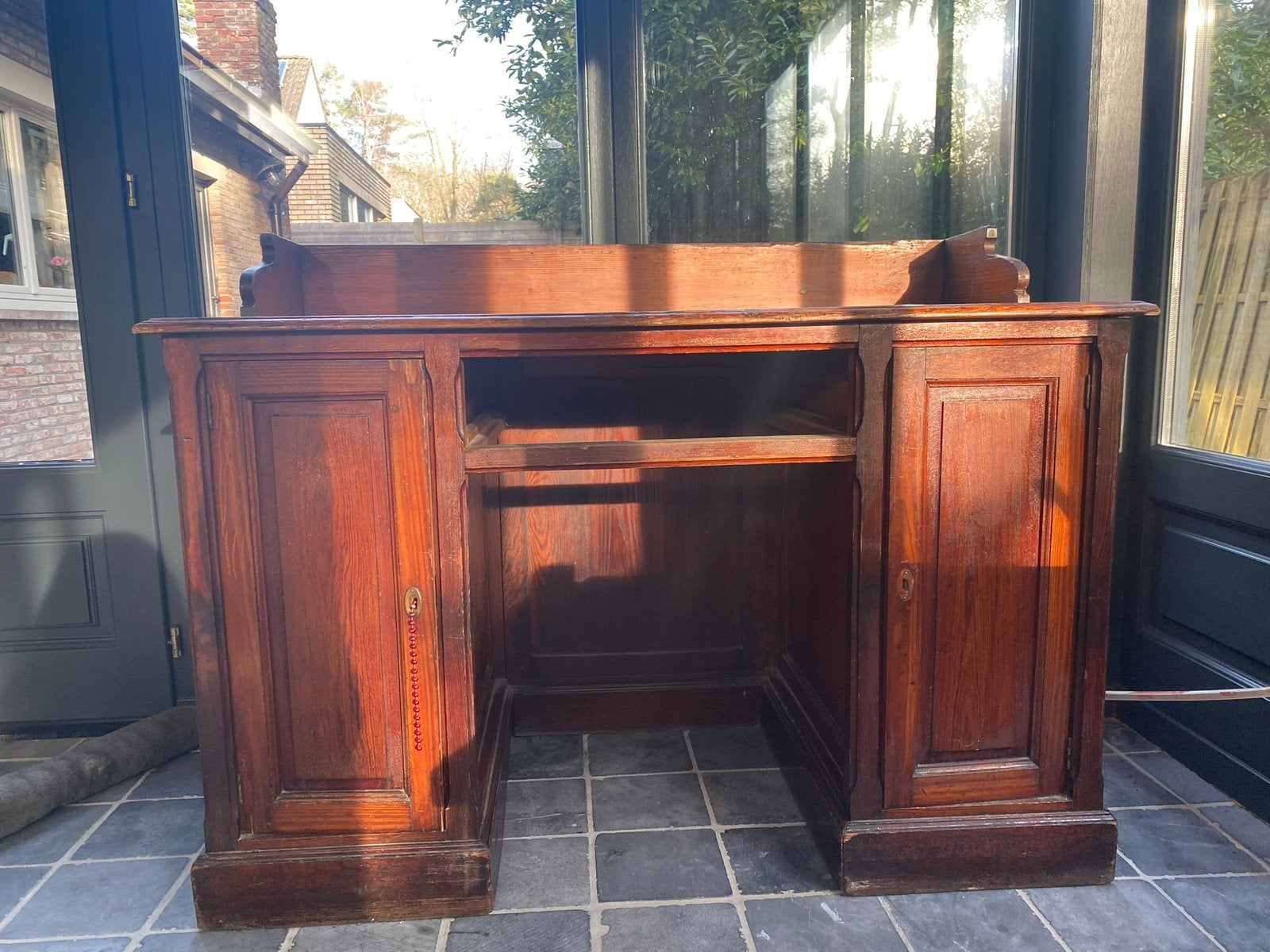 Stevige antieken brocante bureau te koop, Ophalen