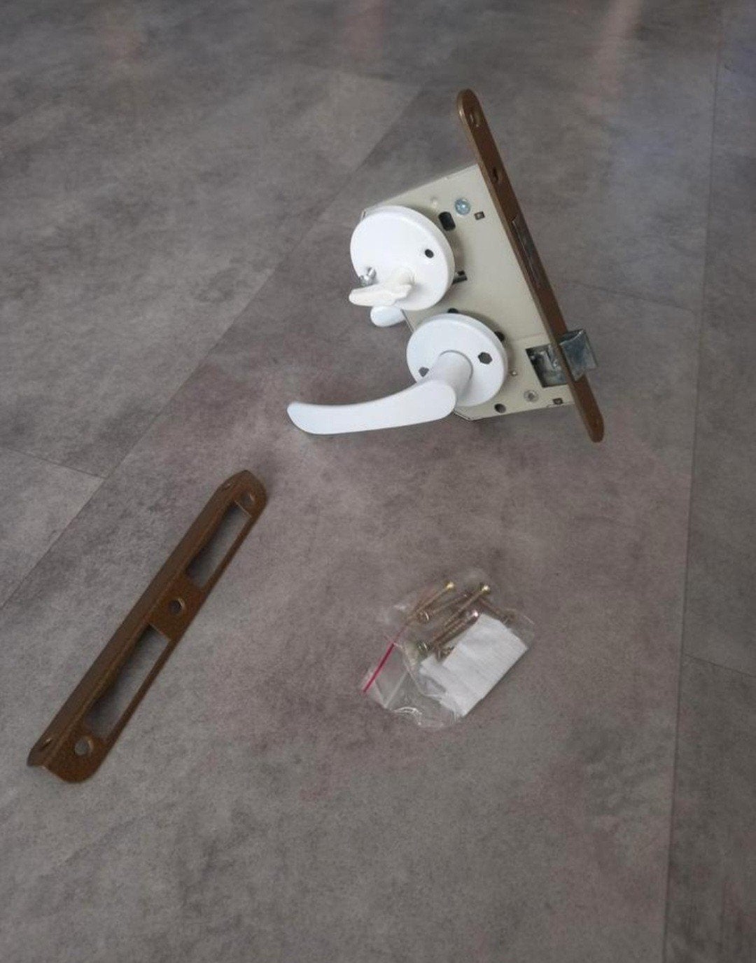 Serrure complète pour porte de WC, Enlèvement, Neuf