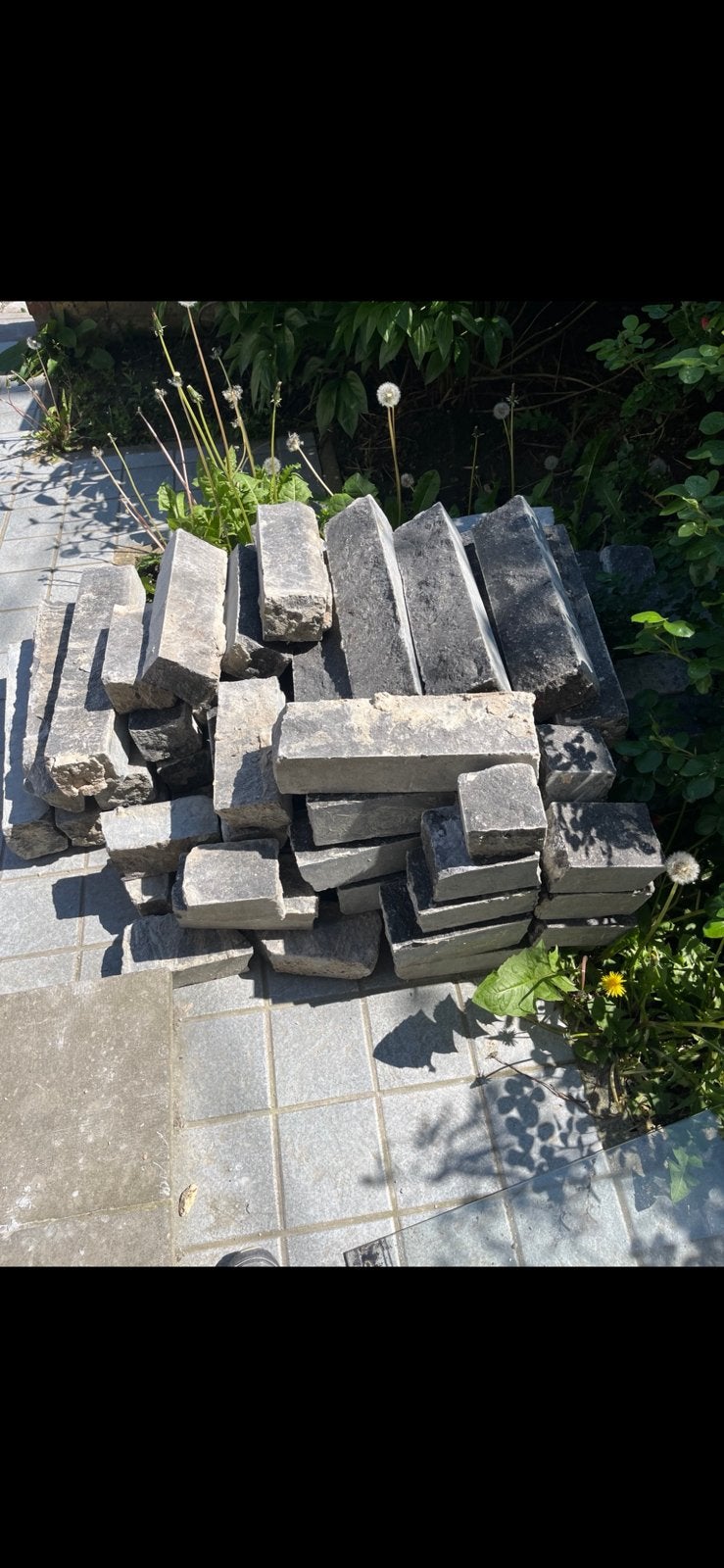 Lot de pierres bleues/petit granit – récupération cheminée, Bricolage & Construction, Briques, Enlèvement, Utilisé, Briques