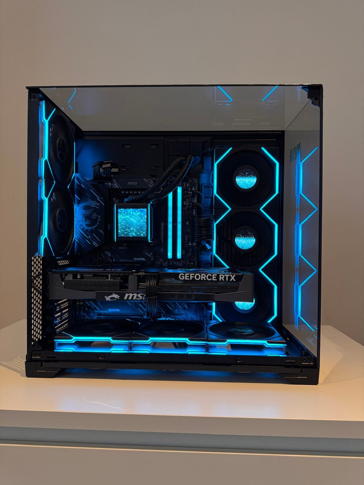 Highend gaming pc RTX 5080 / R7 9800x3d / 64GB DDR5, Ophalen of Verzenden, Zo goed als nieuw, Gaming