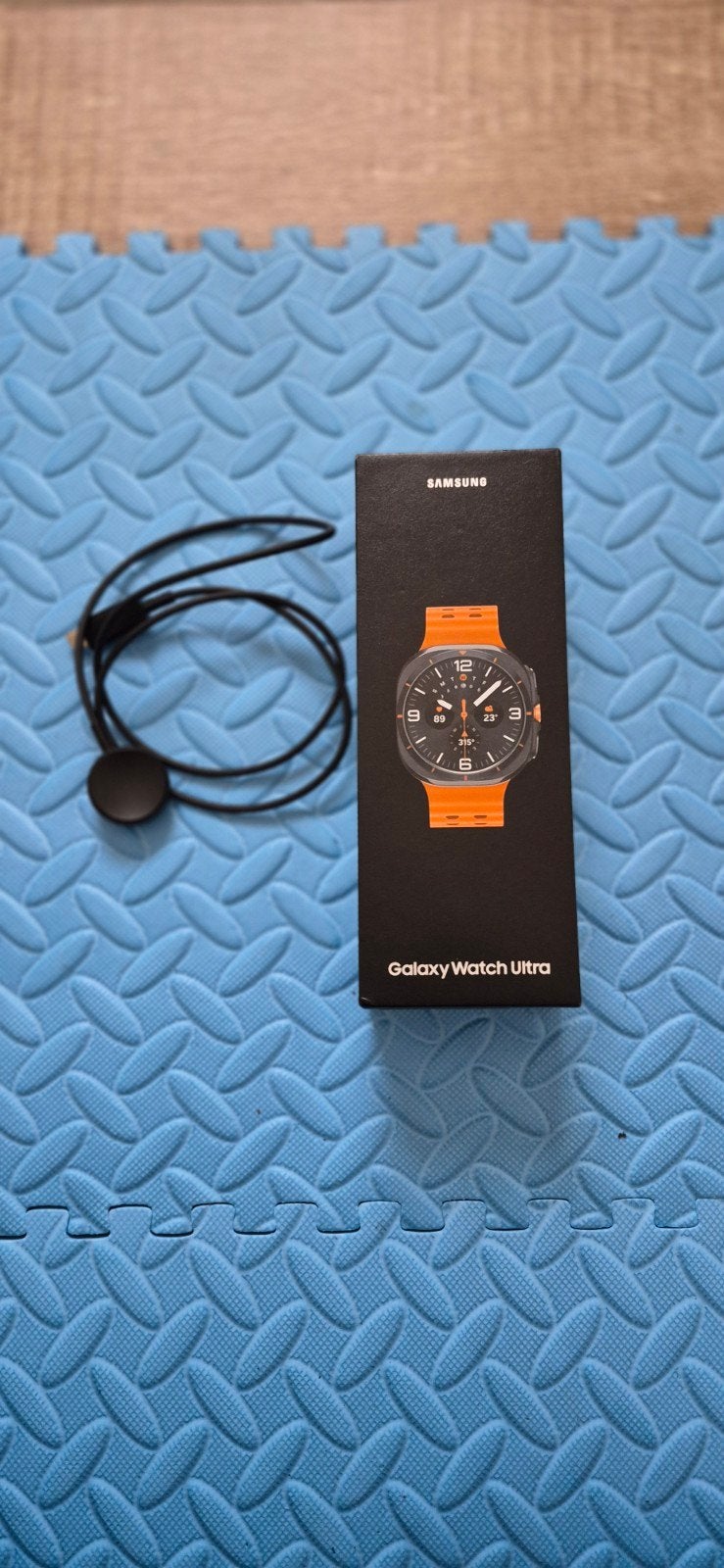 Samsung galaxy watch ultra (2025) en parfait état., Bijoux, Sacs & Beauté, Montres connectées, État