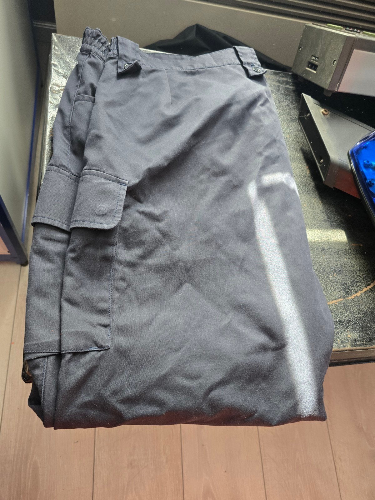 pantalon d'intervention type police, Enlèvement ou Envoi