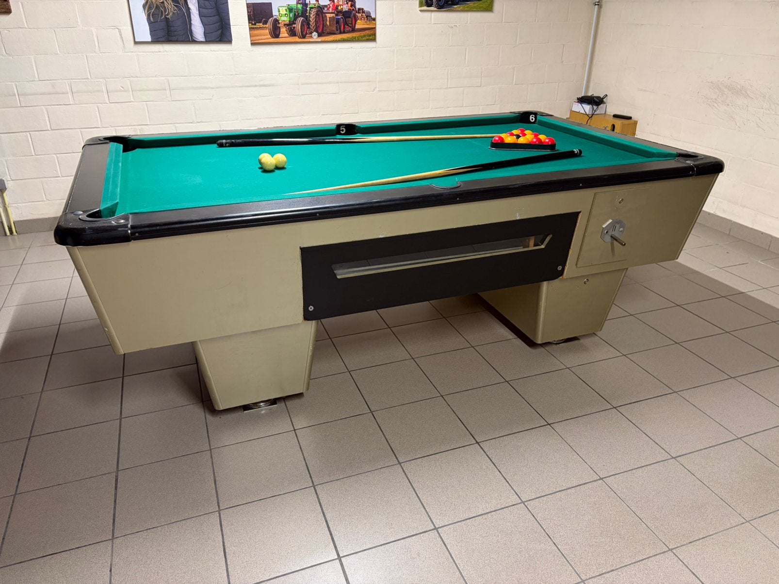 Pooltafel, Ophalen, Zo goed als nieuw, Pooltafel