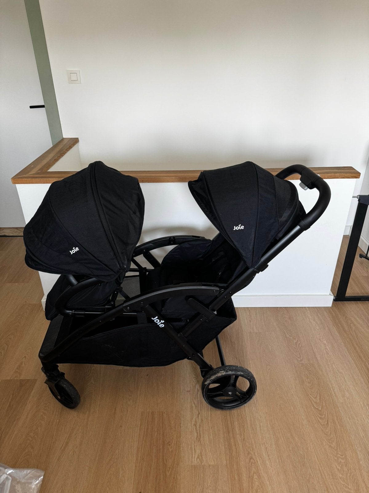 Joie evalite duo dubbele kinderwagen, Kinderen en Baby's, Buggy's, Ophalen, Zo goed als nieuw, Regenhoes