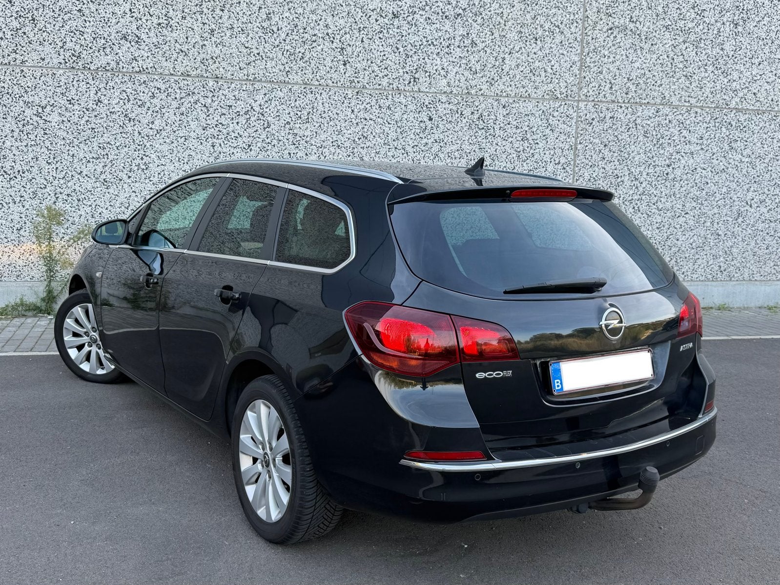 OPEL ASTRA SPORTS TOURER 1.6CDTI | KLAAR OM IN TE SCHRIJVEN, Auto's, Leder en Stof, Zwart, 5 deurs, Particulier