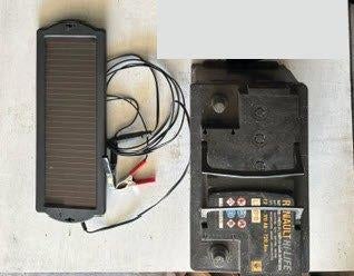 Accu 12V 70 Ah + zonnepaneel, Auto-onderdelen, Ophalen, Gebruikt