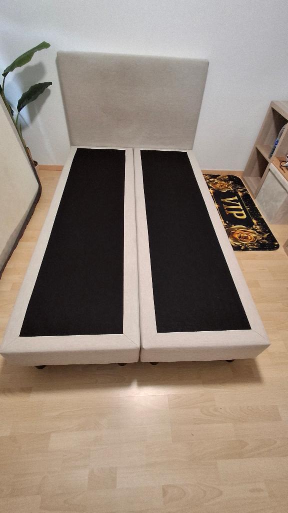 Boxspring (groot) eenpersoons 120 cm breed, Maison & Meubles, Chambre à coucher | Lits boxsprings, Beige, Une personne, Enlèvement