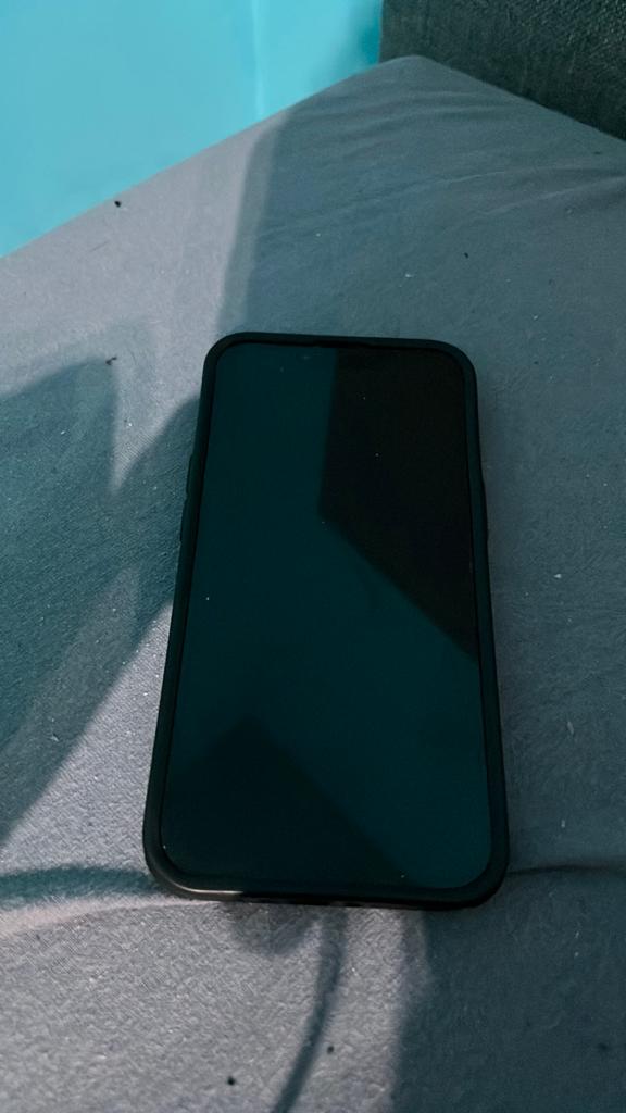 Iphone 13 midnight black perfecte staat nooit gebruikt, Telecommunicatie, Mobiele telefoons | Apple iPhone, 128 GB, Zwart, Nieuw