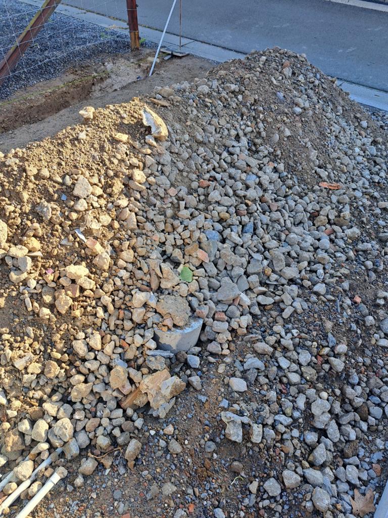 Gebroken betonpuin., Tuin en Terras, Ophalen