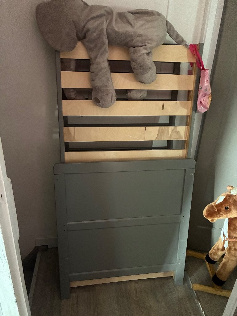 Lit petit enfant, 70 à 85 cm, Sommier à lattes, Enlèvement, Utilisé