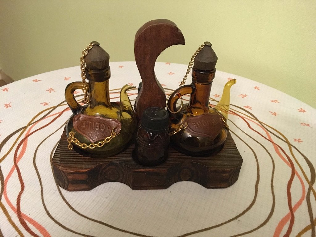 nouveau set pour le poivre, le sel, le vinaigre et l'huile, Antiquités & Art, Enlèvement ou Envoi
