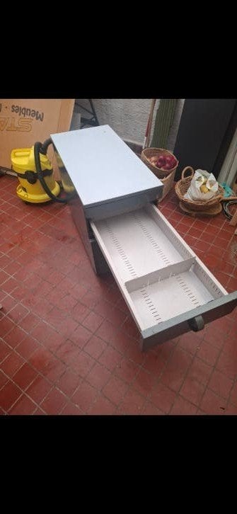 Metalen bureaubox, Ophalen, Gebruikt