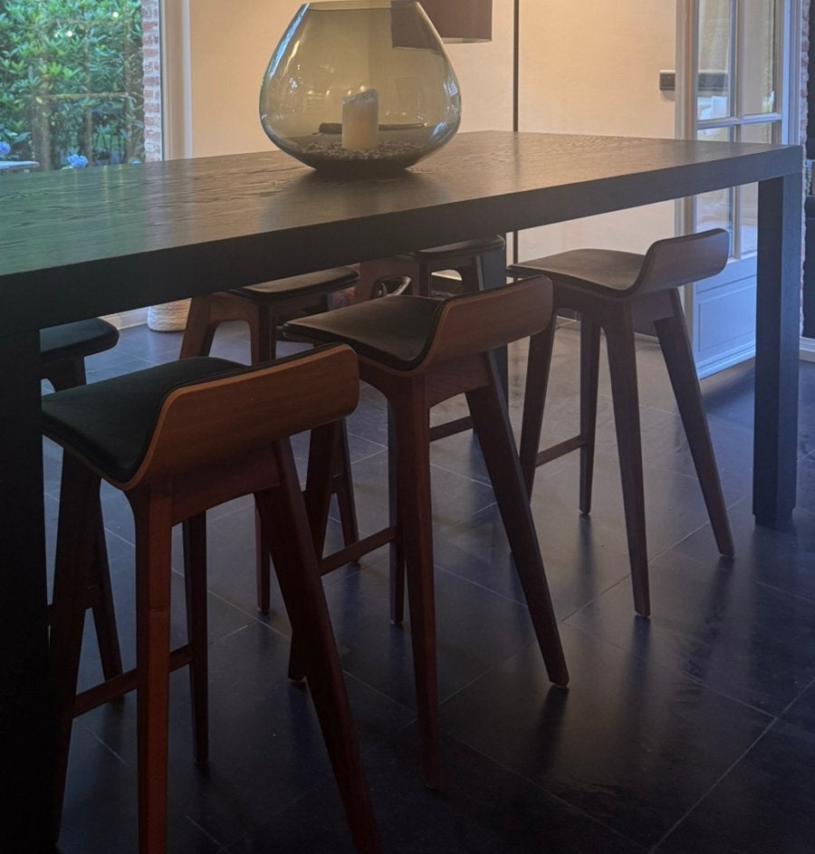 Eettafel of bar in zwart geschilderde eik, Ophalen, Gebruikt