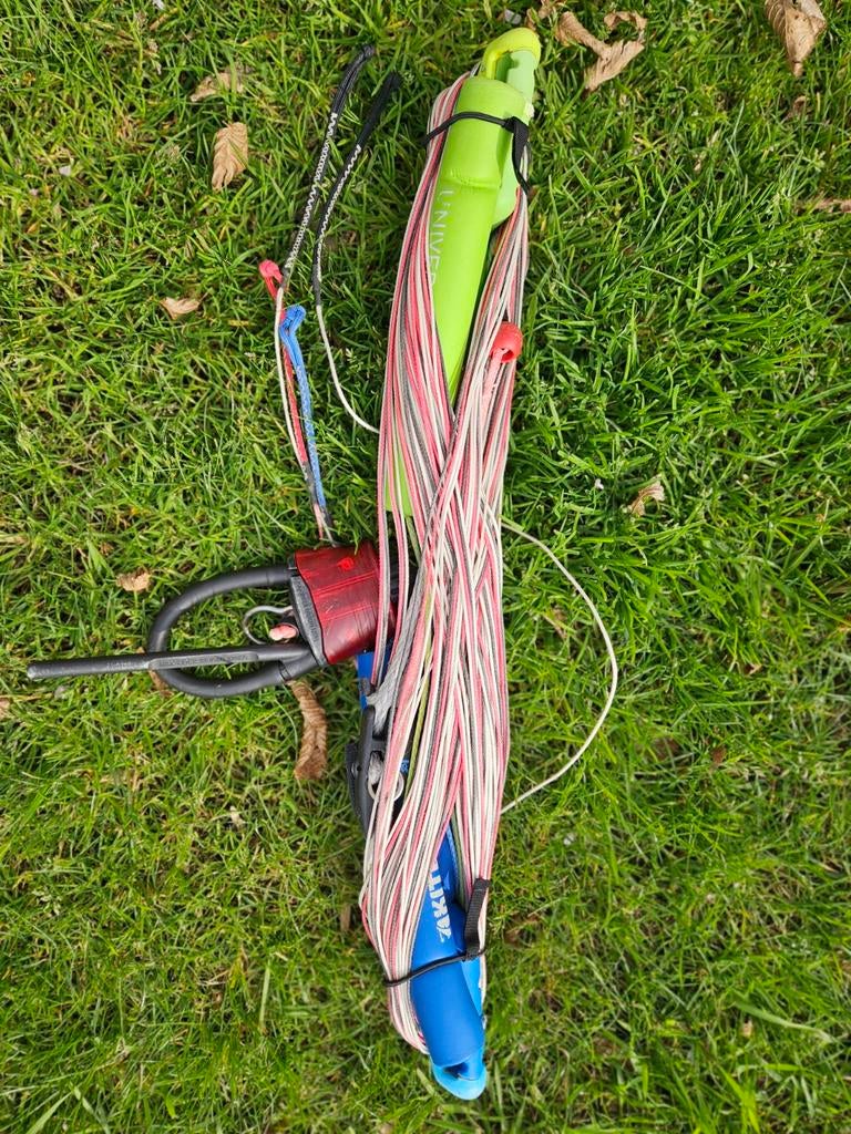 Kite attitude universal totum vario bar 24m lijnen, Foil, Ophalen, Kite