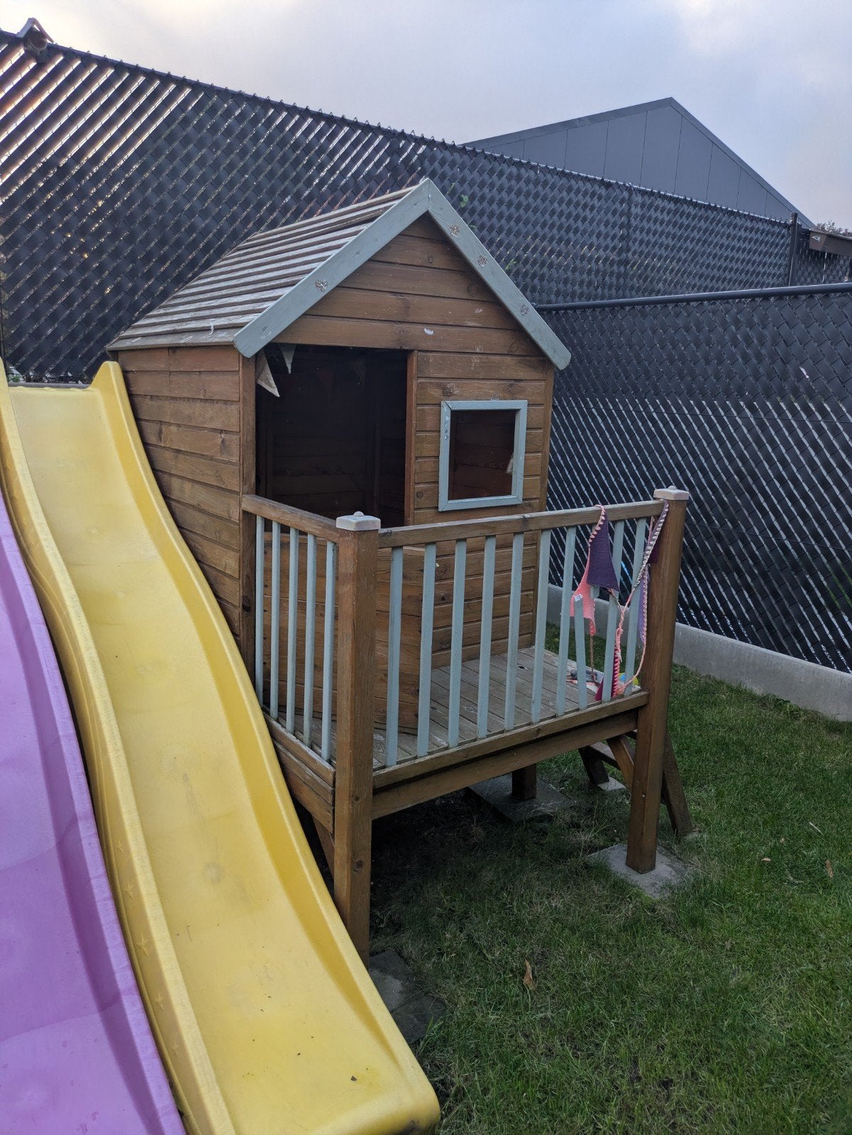 Maison de jeu en bois pour enfants à vendre, Enfants & Bébés, Enlèvement