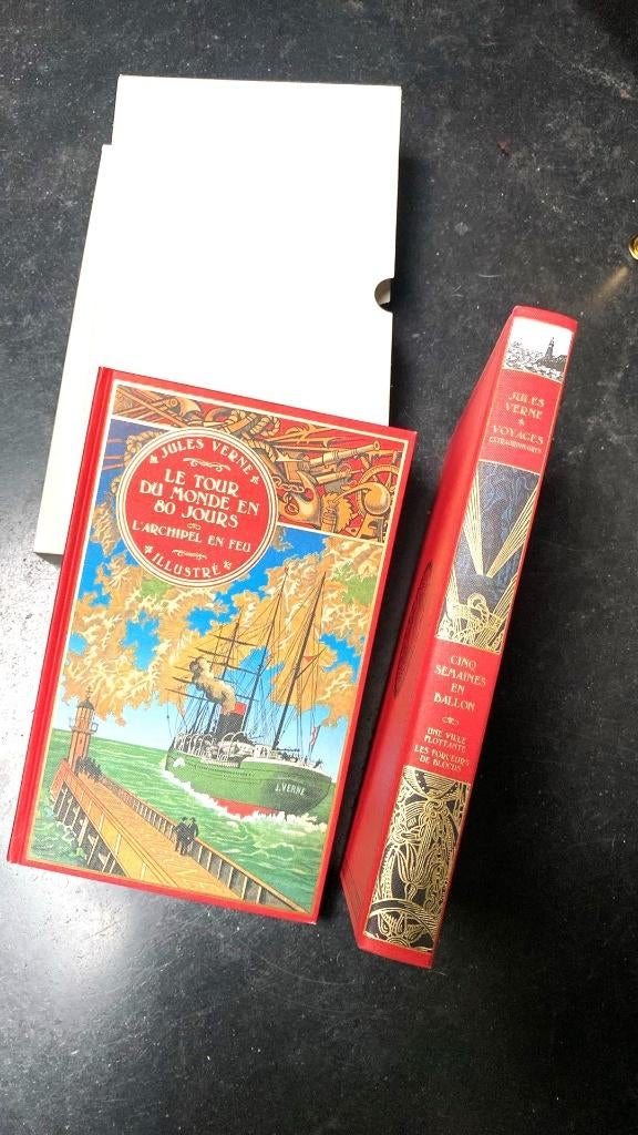 Lot de 2 beaux livres de Jules Vernes état neuf!, Boeken, Ophalen of Verzenden