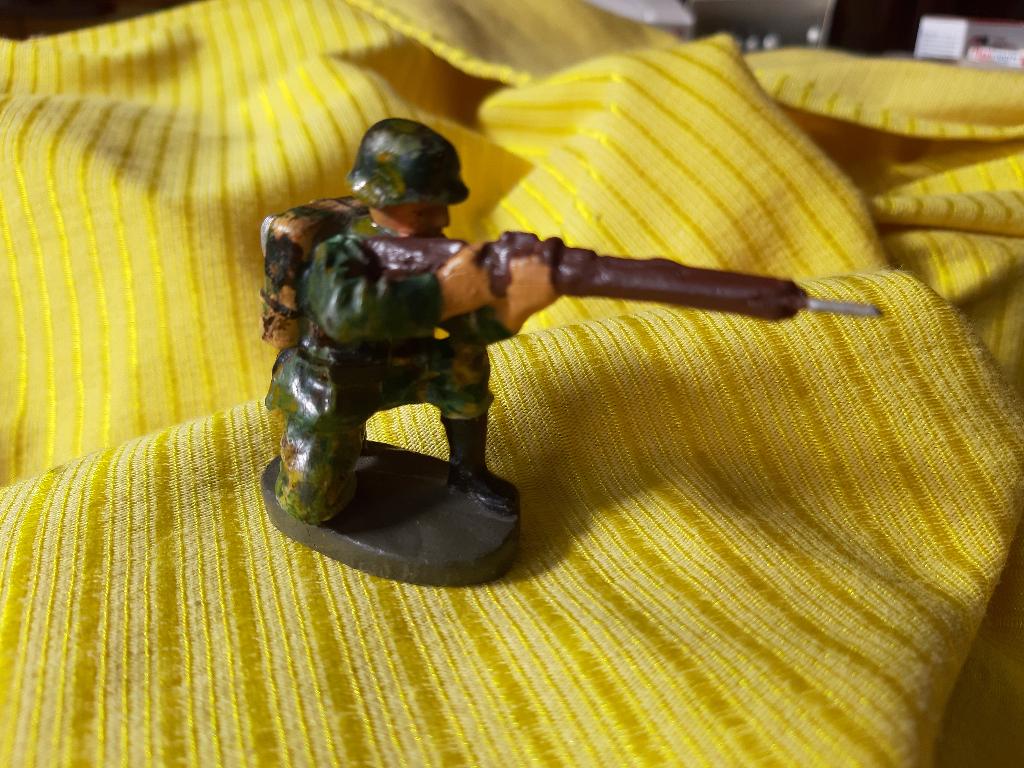 WW2 Petit soldat Allemand, Collections, Enlèvement ou Envoi, Comme neuf, Humain