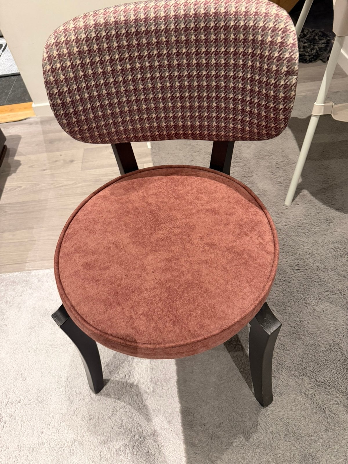 4 chaise, très bon état, Maison & Meubles, Enlèvement ou Envoi, Comme neuf