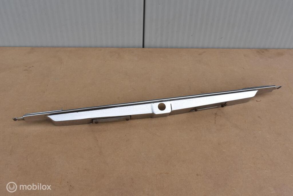 Chrome lijst + kentekenverlichting Mercedes S-klasse W116, Gebruikt, Mercedes-Benz, Ophalen of Verzenden, Mercedes-Benz