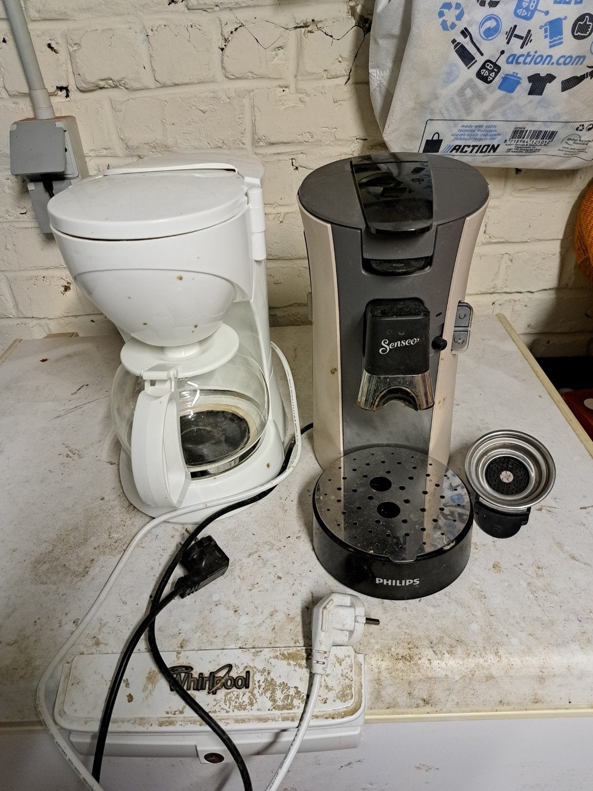 deux types de machines à café, Enlèvement ou Envoi