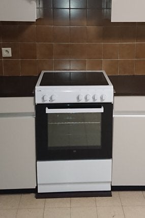 Inductiekookplaat en oven etna FIV560 wit, Elektronische apparatuur, Ophalen, Gebruikt, Tussenbouw, 4 kookzones