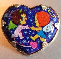 broche d'enfant cœur petit diable et petit ange, Enlèvement ou Envoi, Comme neuf, Bleu, Autres matériaux