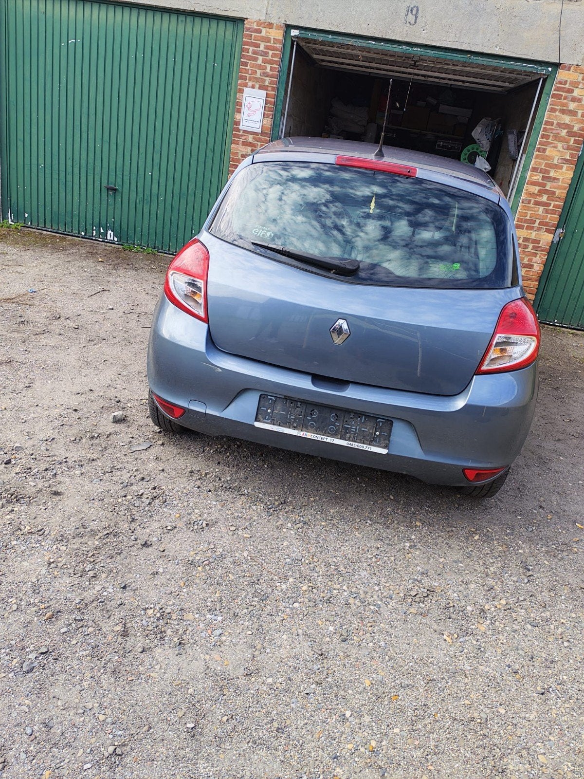 Renault Clio 2010 essence 182000km déjà passé au CT, Autos : Pièces & Accessoires, Enlèvement, Renault