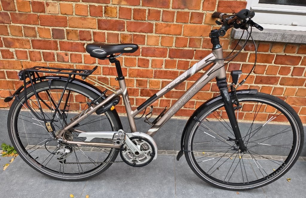 Vélo hybride Trek X600, Vélos & Vélomoteurs, Frein sur jante, 45 à 49 cm, Femmes, Comme neuf