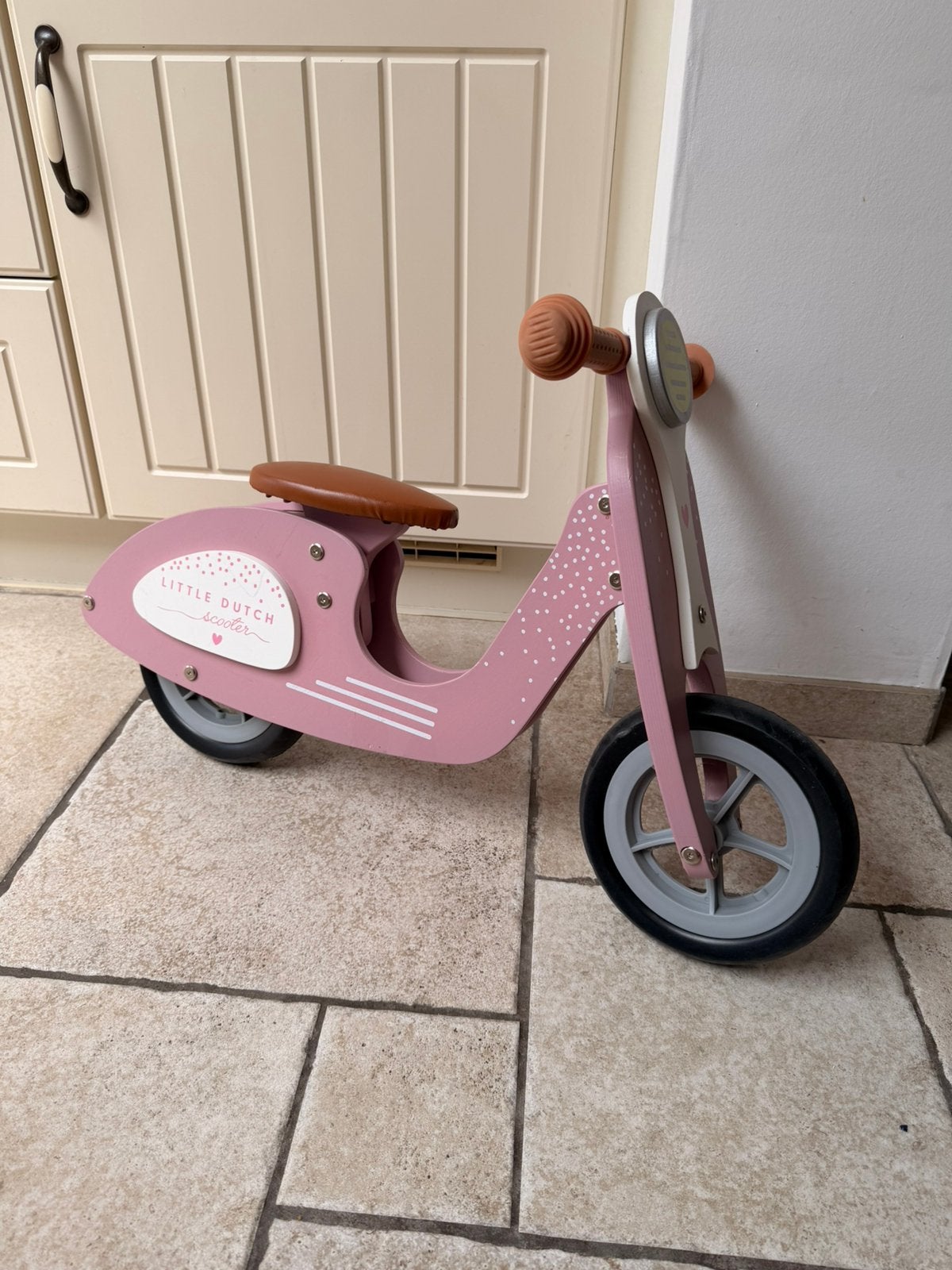 Little dutch scooter roze, Ophalen, Zo goed als nieuw, Loopfiets