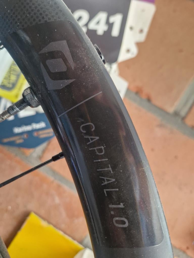 GEZOCHT: SYNCROS CAPITAL 1 X40 achterwiel, Ophalen