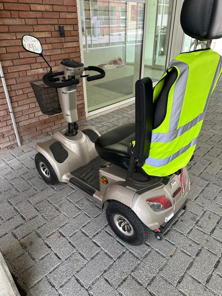 Scootmobiel Vermeiren Ceres Deluxe (Batterij te vervangen), Ophalen, Zo goed als nieuw, Vermeiren