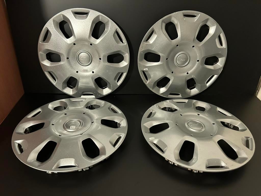 4 wieldoppen Ford transit tourneo fiesta ka focus 15", Ophalen of Verzenden, Gebruikt