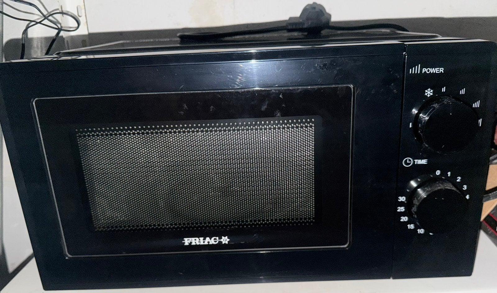 Friac Microgolfoven-grill 20L 700W, Elektronische apparatuur, Grill, Ophalen of Verzenden, Zo goed als nieuw, Draaiplateau