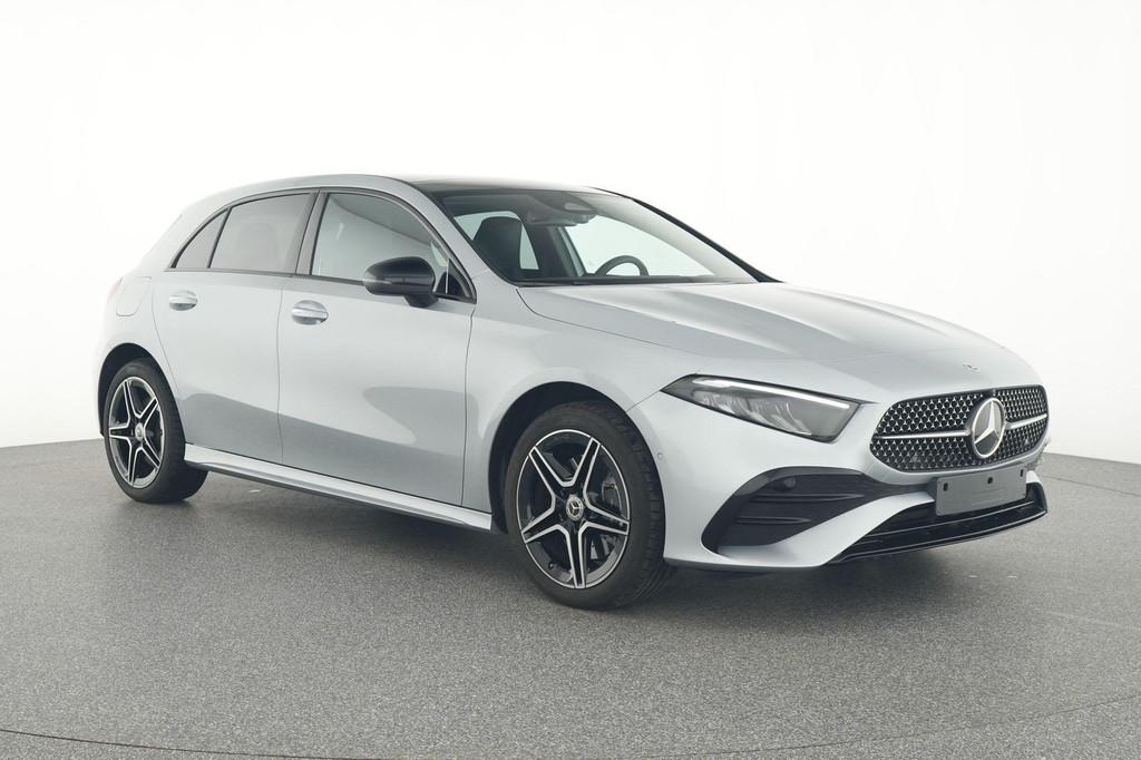 Mercedes-Benz A 250 e AMG Line + PANO DAK + NIGHTPAKKET + CA, Auto's, Gebruikt, 4 cilinders, Bedrijf, 5 zetels