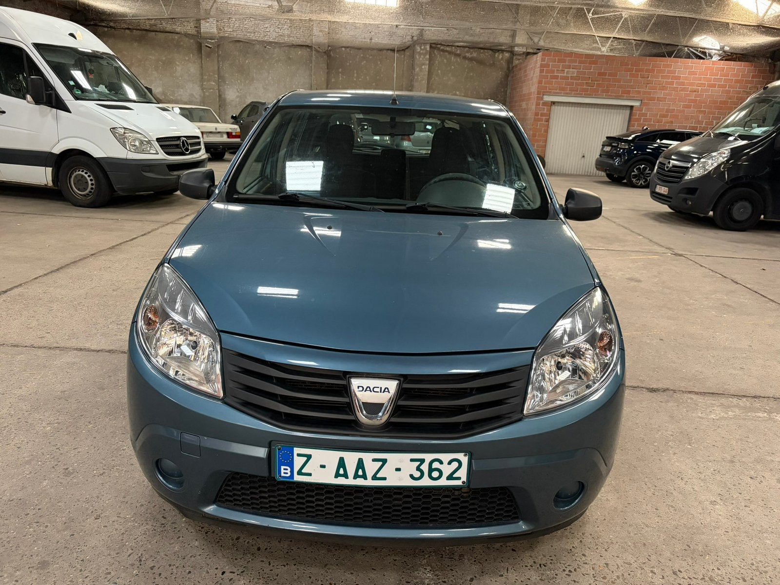 Dacia sandero 2010 model 1.4 benzine 88.000Km, Autos, Achat, Boîte manuelle, 5 portes, Vitres électriques