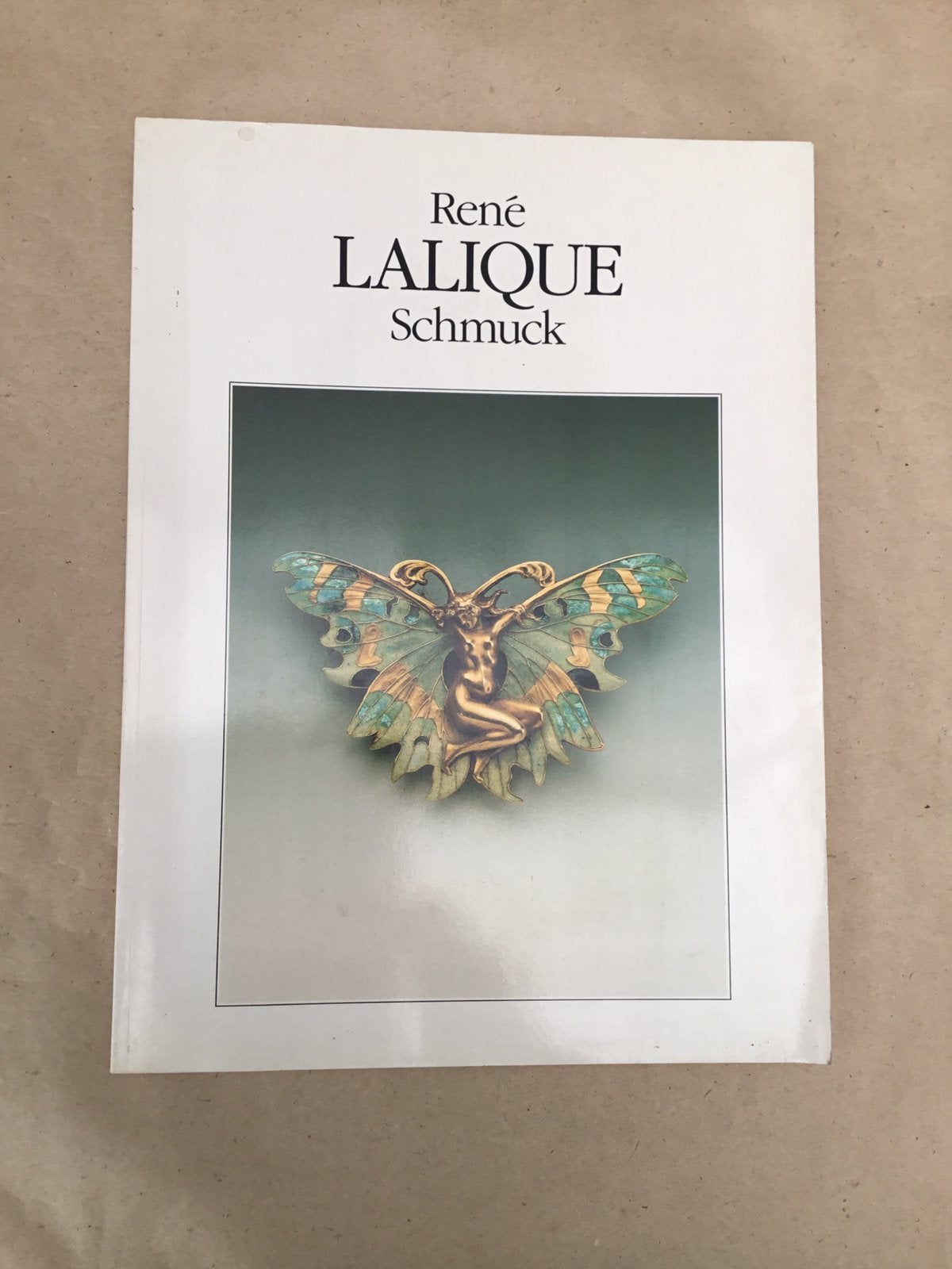 Boek René Lalique Schmuck Marianne Bernhard, Boeken, Ophalen of Verzenden, Gelezen, Overige onderwerpen