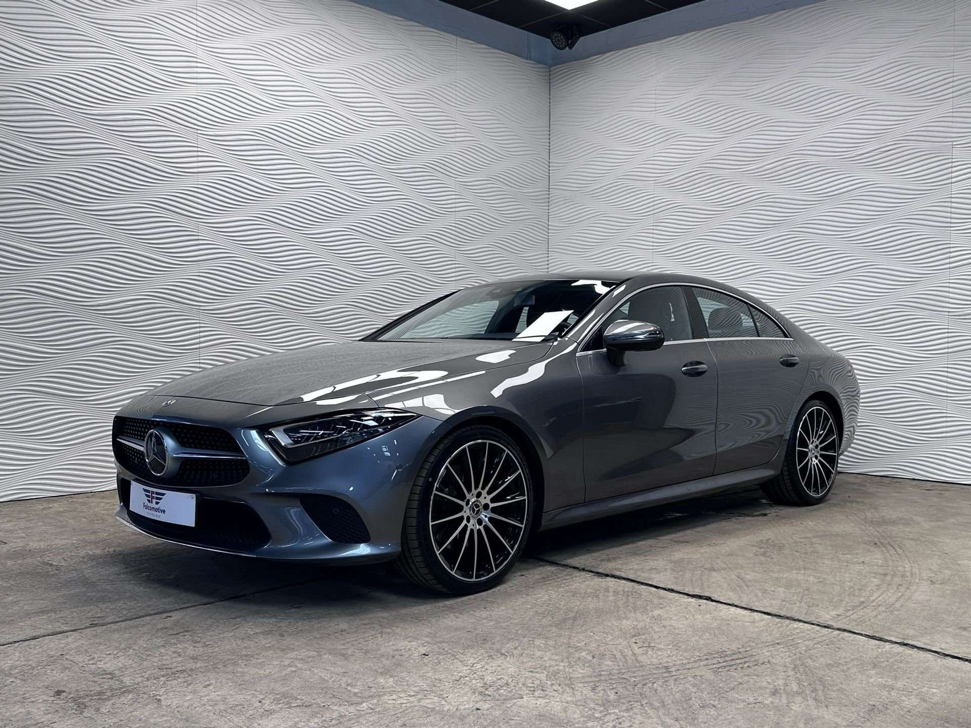 Mercedes-Benz CLS b*AUT*FIRST OWNER*ONLY 22.127 KM!!!*300 PK, Auto's, 4 deurs, 300 pk, Bedrijf, CLS