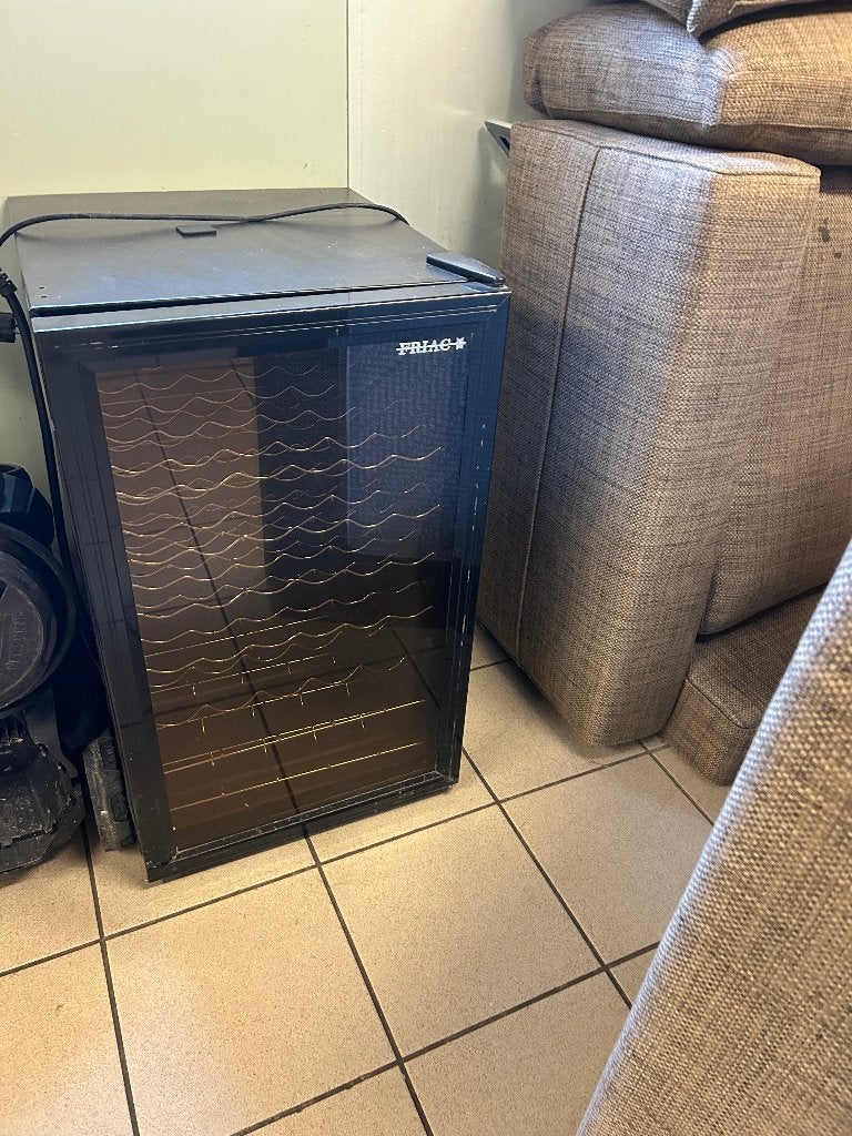 Wijnkoeler, Elektronische apparatuur, Koelkasten en IJskasten, 75 tot 100 liter, 45 tot 60 cm, Ophalen, 85 tot 120 cm