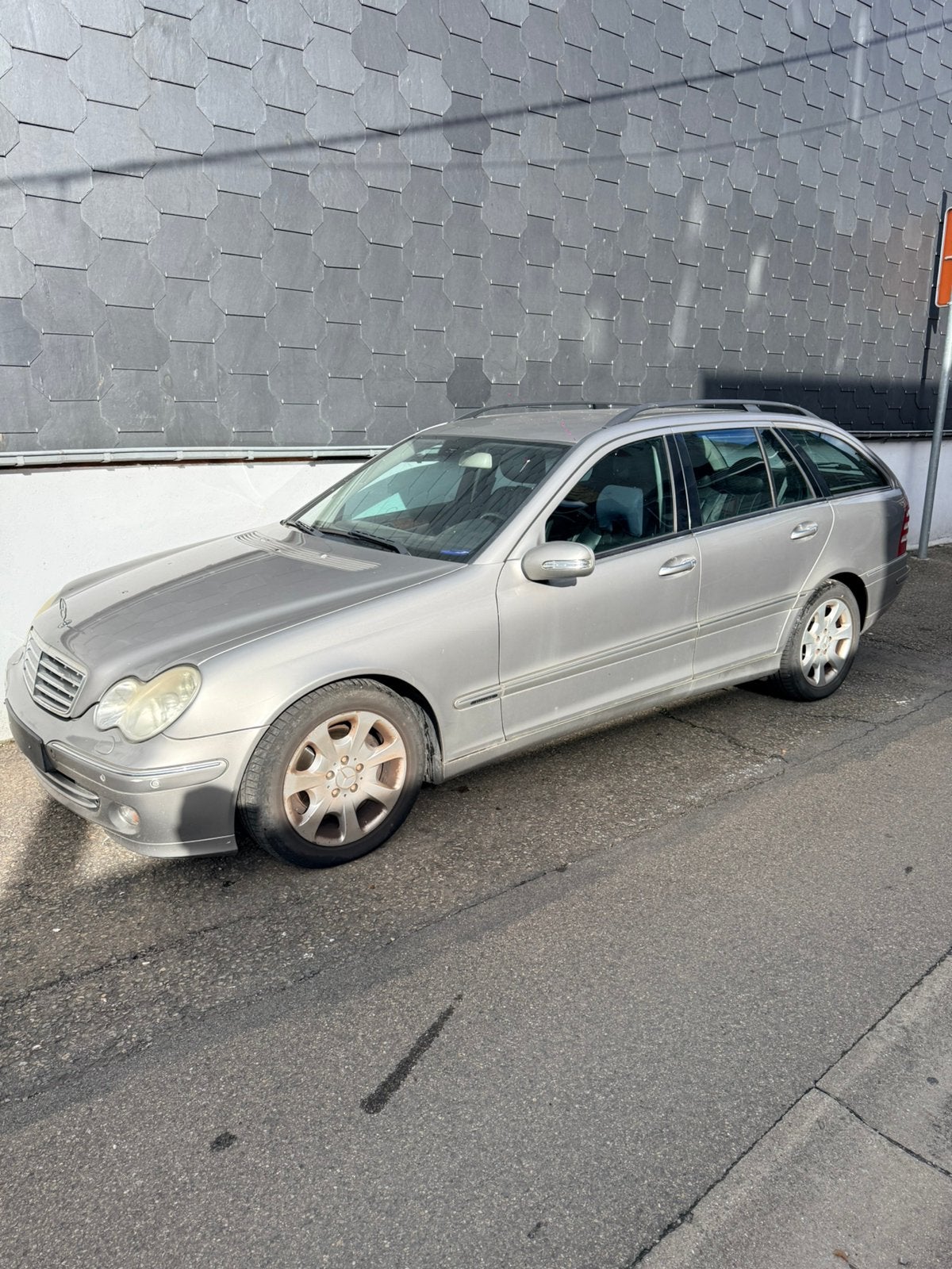 Mercedes C220 break automatique, Autos, Cuir, Argent ou Gris, Achat, Carnet d'entretien