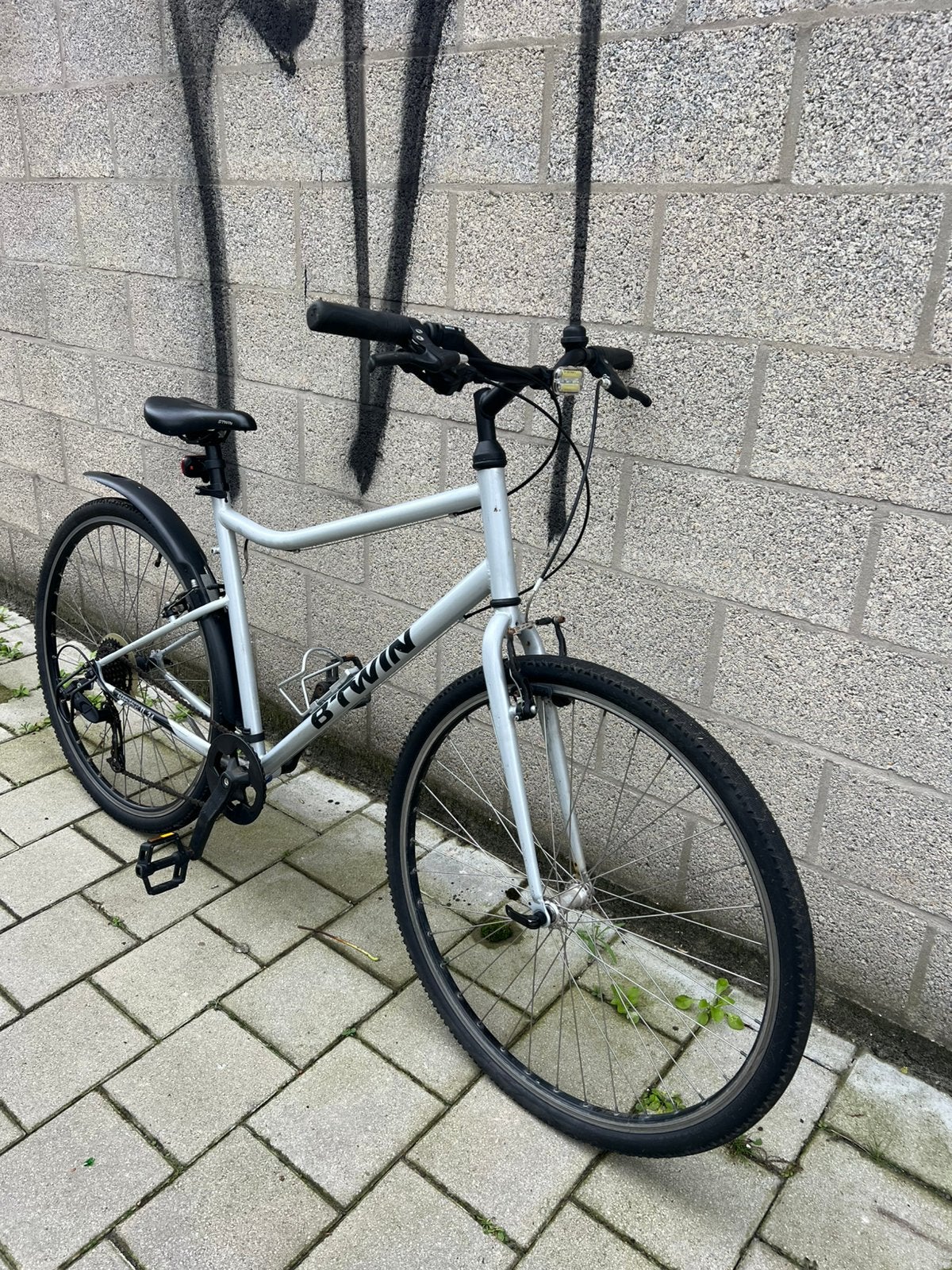 B'TWIN Riverside 120 Hybride Stadsfiets, Fietsen en Brommers, Ophalen, Zo goed als nieuw, 28 inch