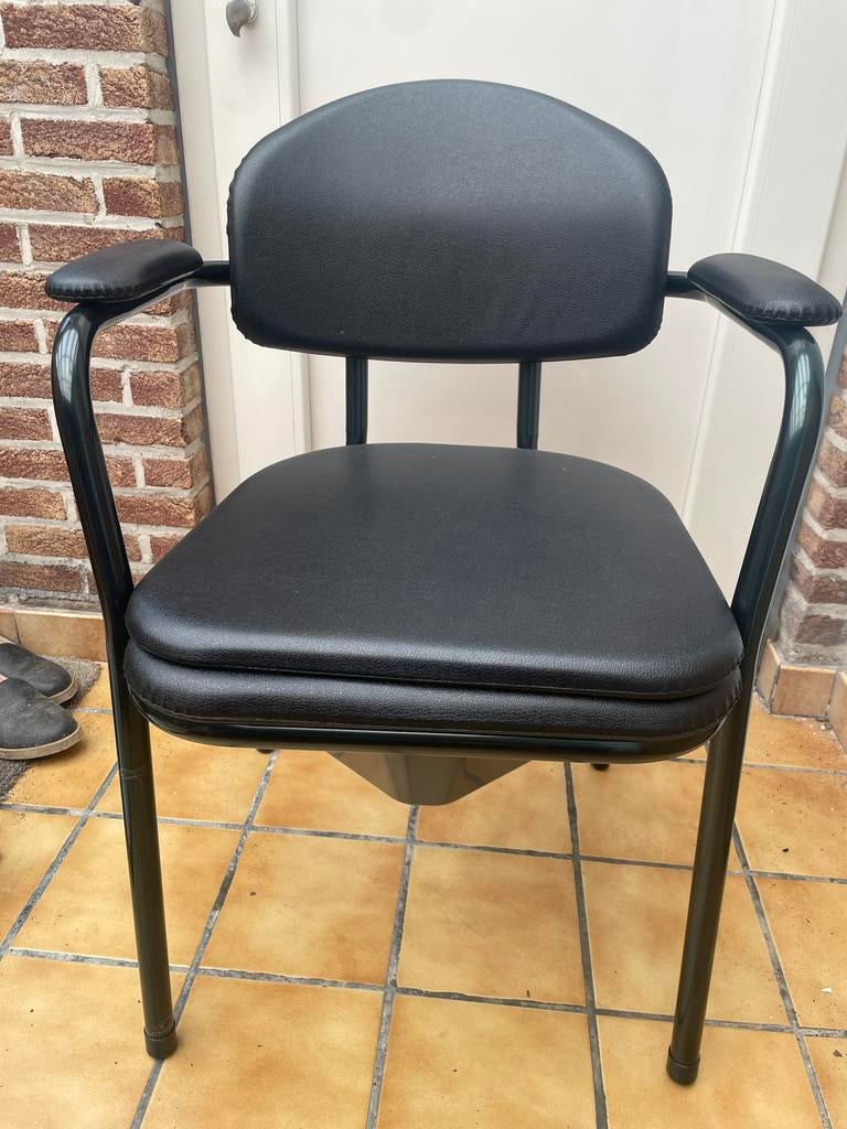 Toiletstoel Vermeiren-Nieuwstaat, Ophalen, Zwart, Nieuw, Leer
