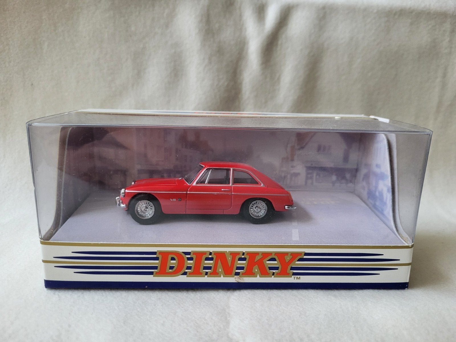 Matchbox Dinky DY019/B 1973 MGBGT V8, Enlèvement ou Envoi, Matchbox