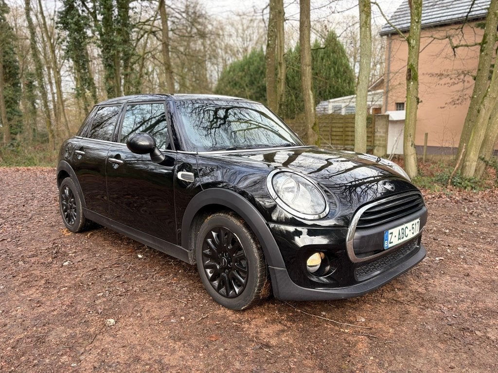 MINI One D — Chili-businesspakket, Voorwielaandrijving, 4 zetels, 4 cilinders, Zwart