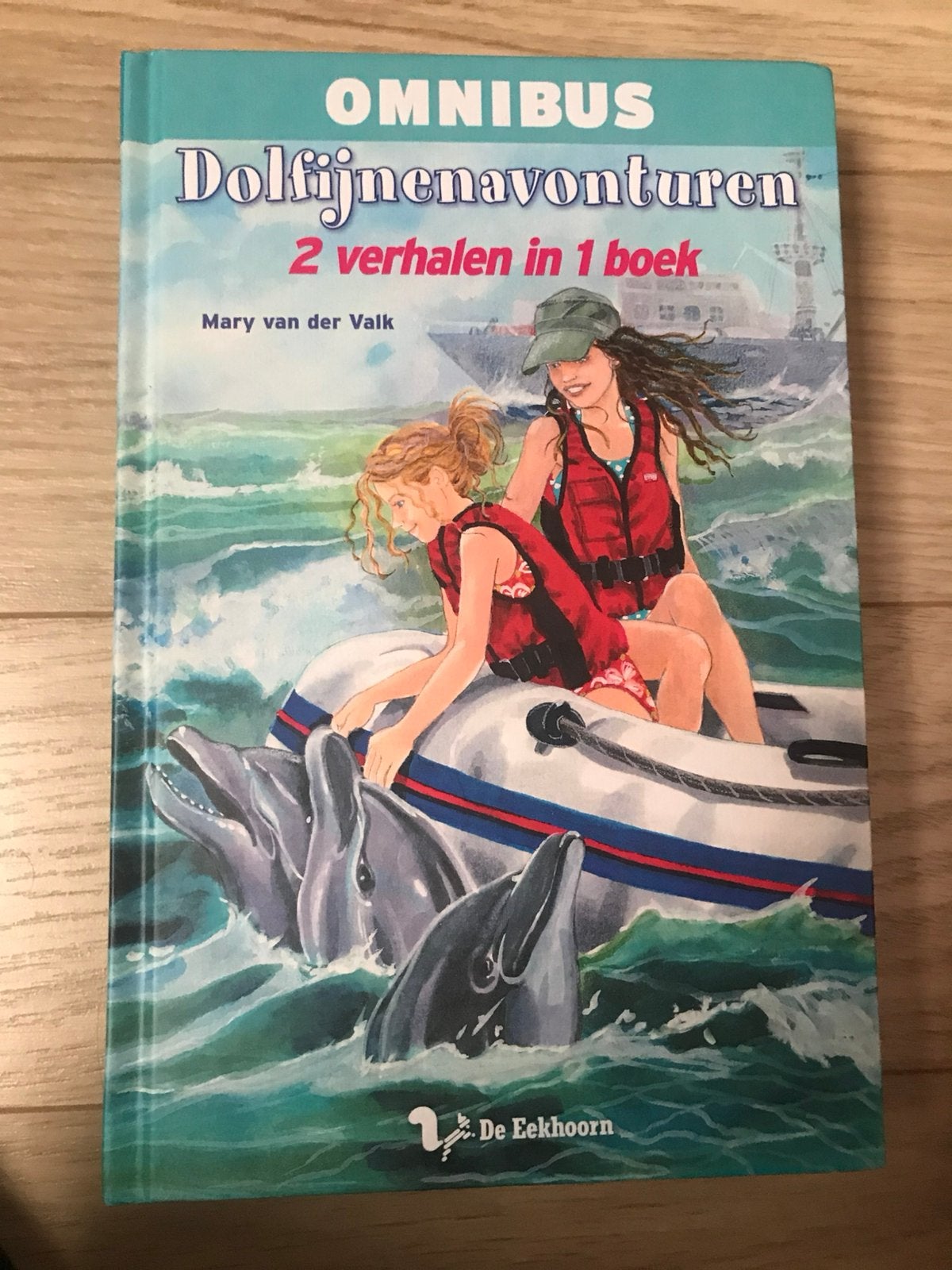 Boek Dolfijnenavonturen omnibus, Ophalen of Verzenden, Nieuw