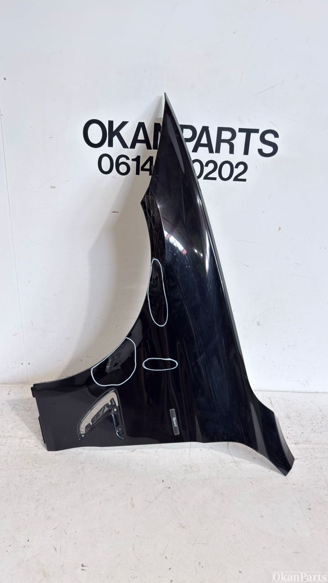 Aile avant gauche pour BMW S rie 4 F32 F33 F36, Petuelring 130
80788  Munich, DE, Info@bmw.de, Utilisé, Bayerische Motoren Werke AG