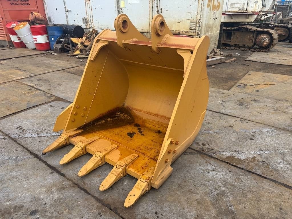 Cat 330 bucket (bj 2025)