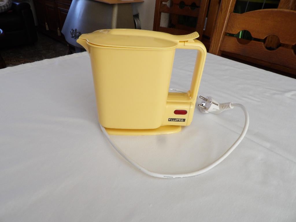 bouilloire électrique, Moins de 1 litre, Enlèvement, Comme neuf