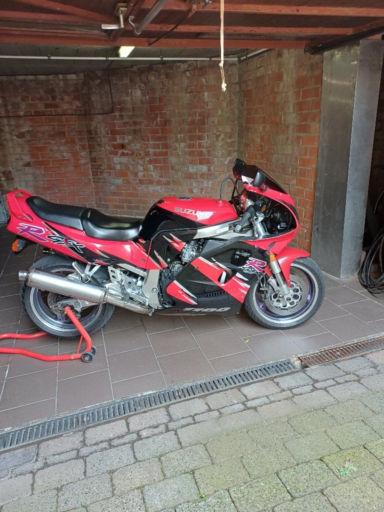 Motor Suzuki GSXR 1100CC, Motoren, 4 cilinders, Motorrijbewijs A, Particulier, Meer dan 35 kW