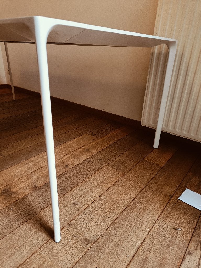 Arper nuur tafel, Huis en Inrichting, Tafels | Eettafels, Gebruikt, 50 tot 100 cm, 200 cm of meer, Vijf personen of meer, Rechthoekig